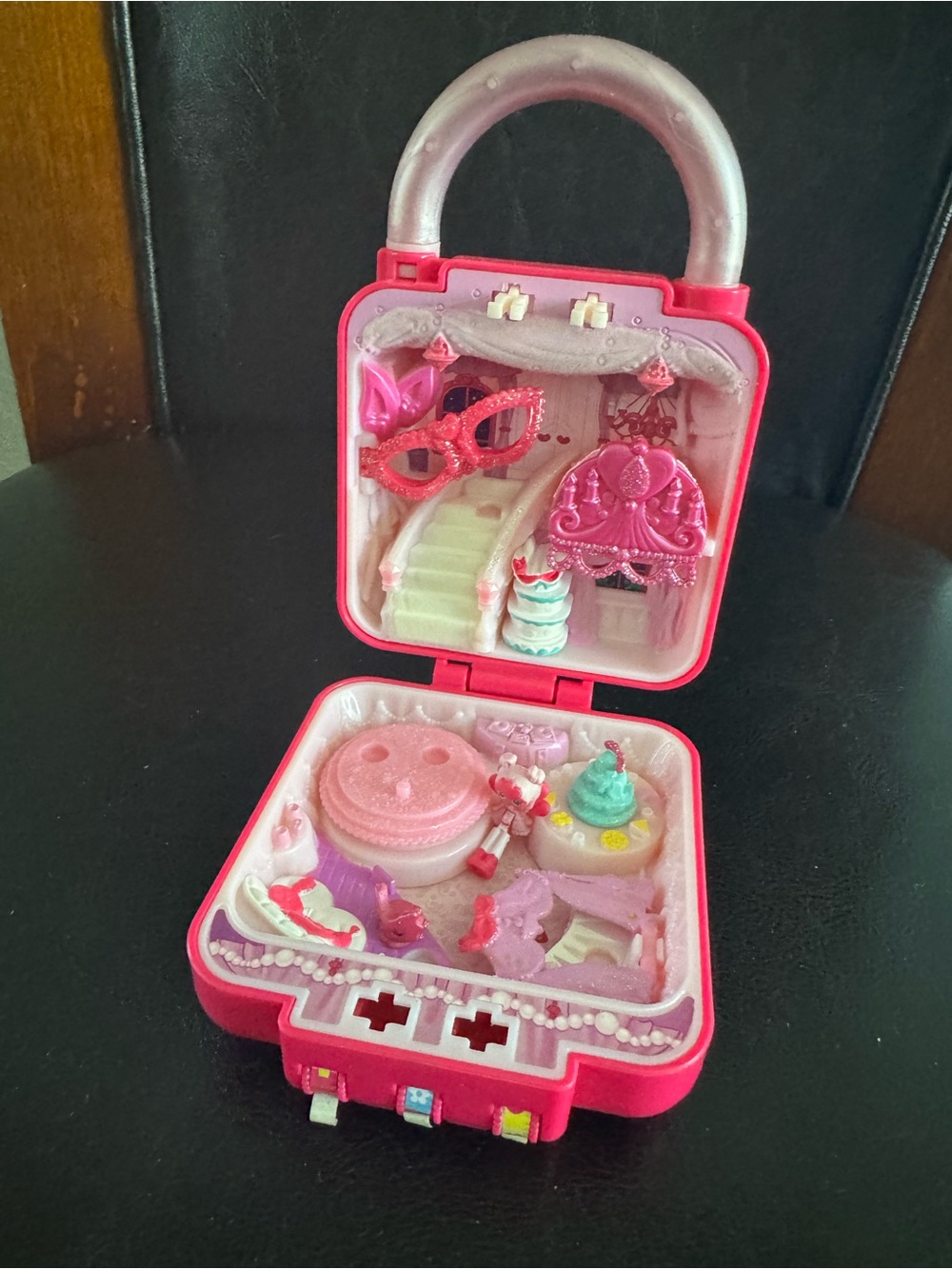 Vintage Polly Pockets Pink Mini Playcase Fashion Playset toy moveable parts